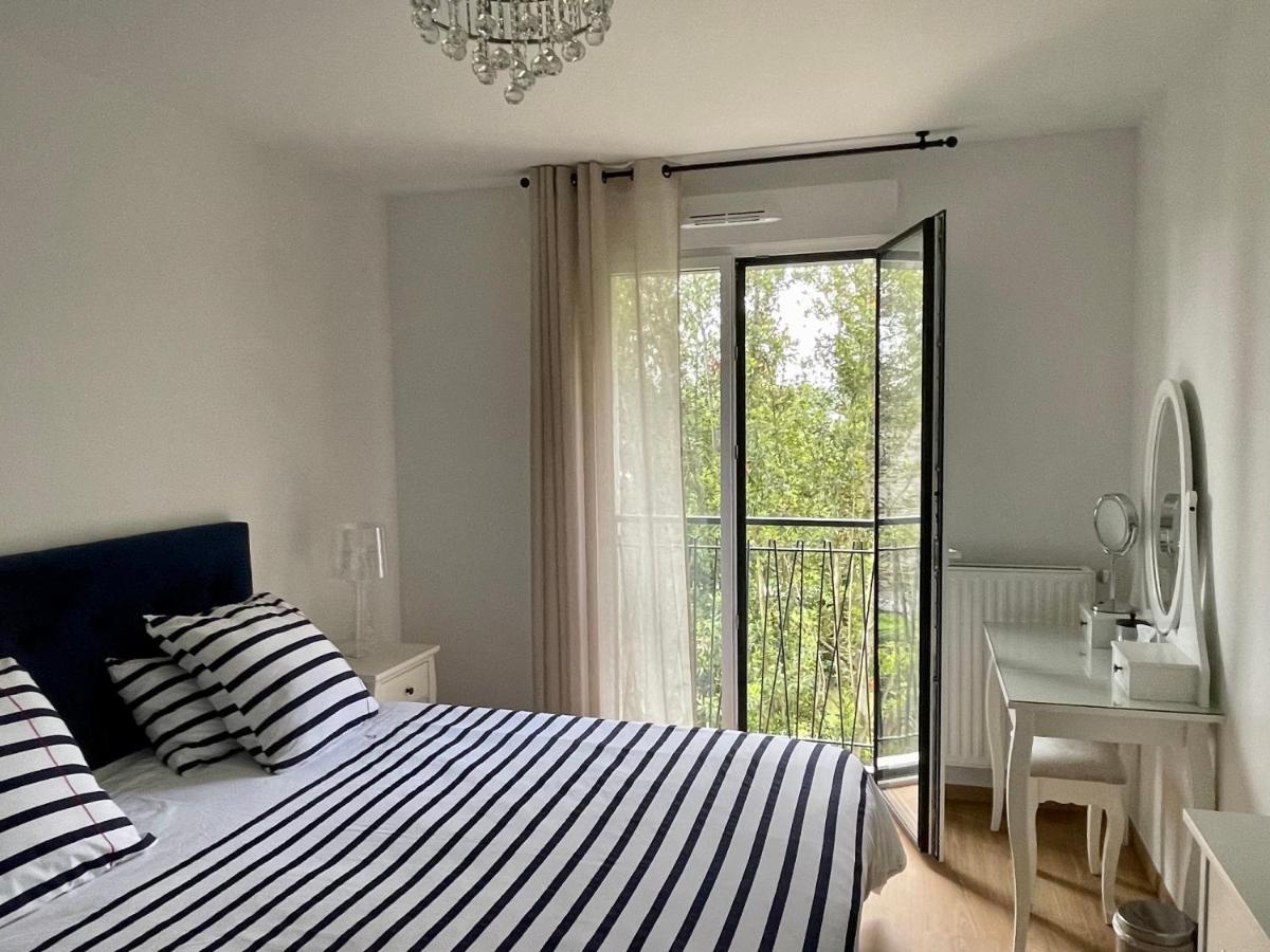 Bella Cruz 66 M2 Prestations Premium, Wifi, Balcon, Parking Avec Borne De Recharge Electrique, Plage Prieure, Commerces Dinard Luaran gambar